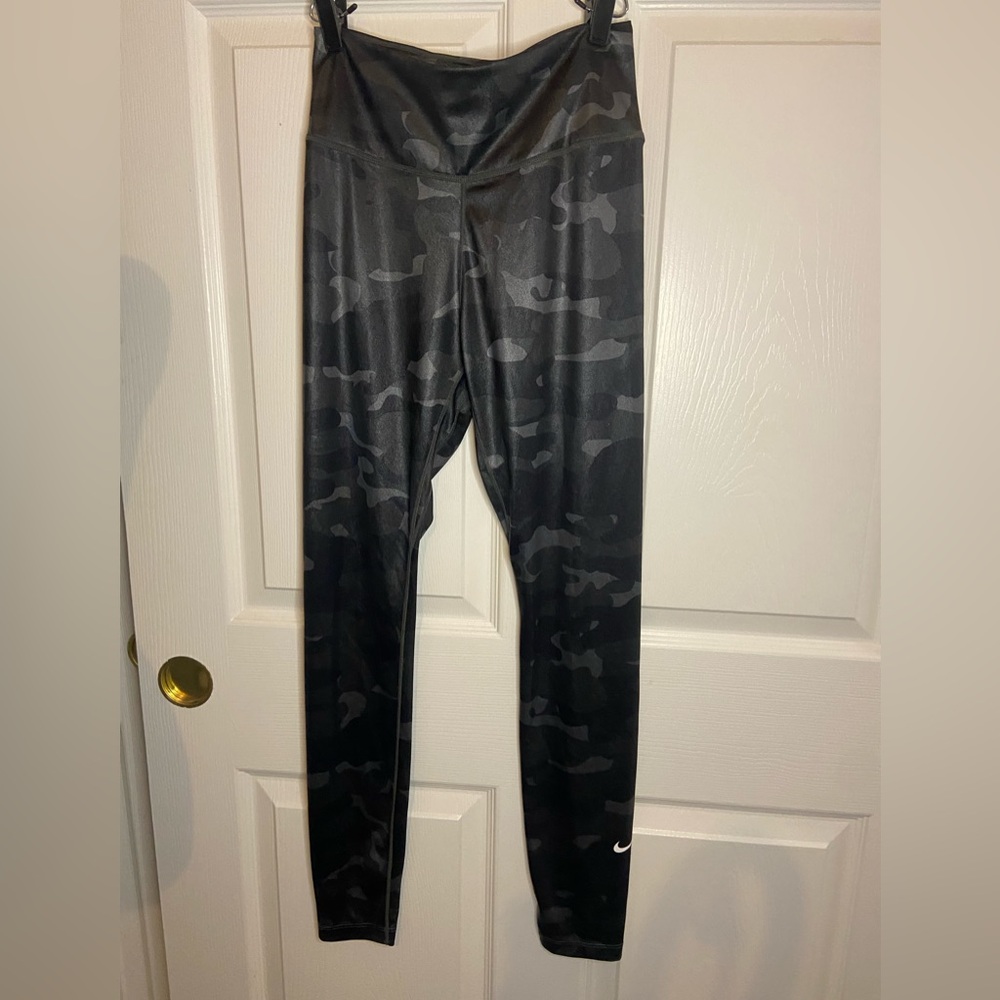 Nike leggings